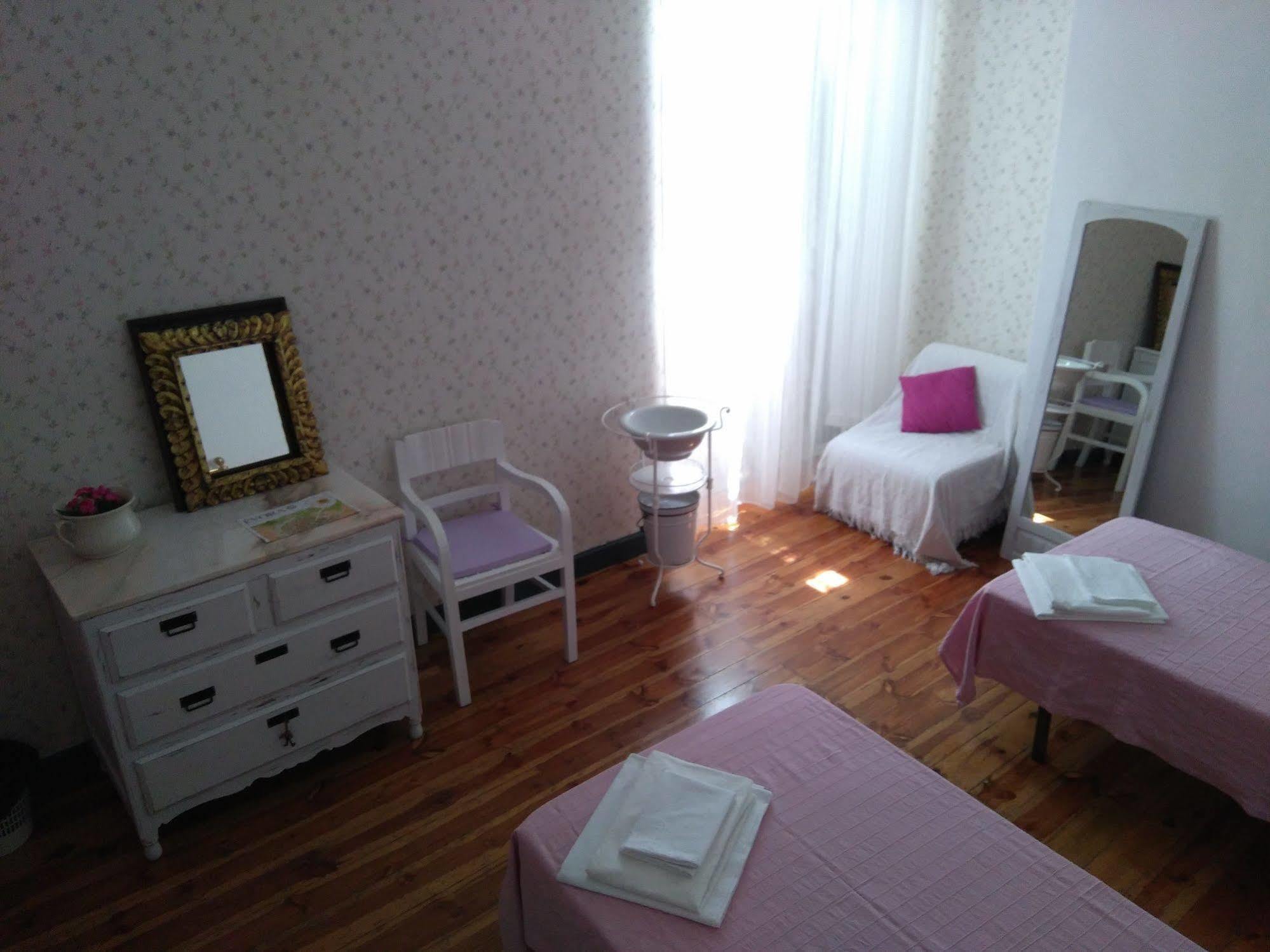 Hostel Raymundo Évora Extérieur photo