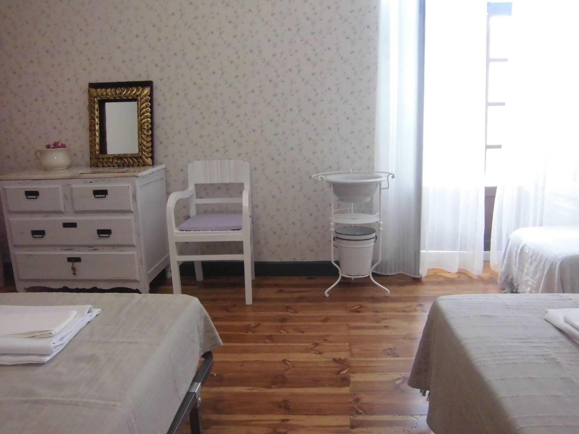 Hostel Raymundo Évora Extérieur photo