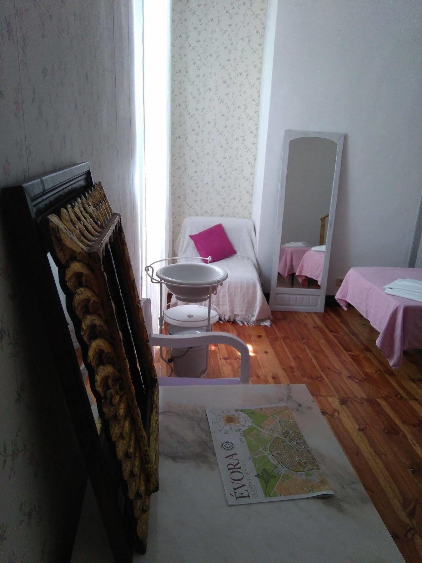 Hostel Raymundo Évora Extérieur photo