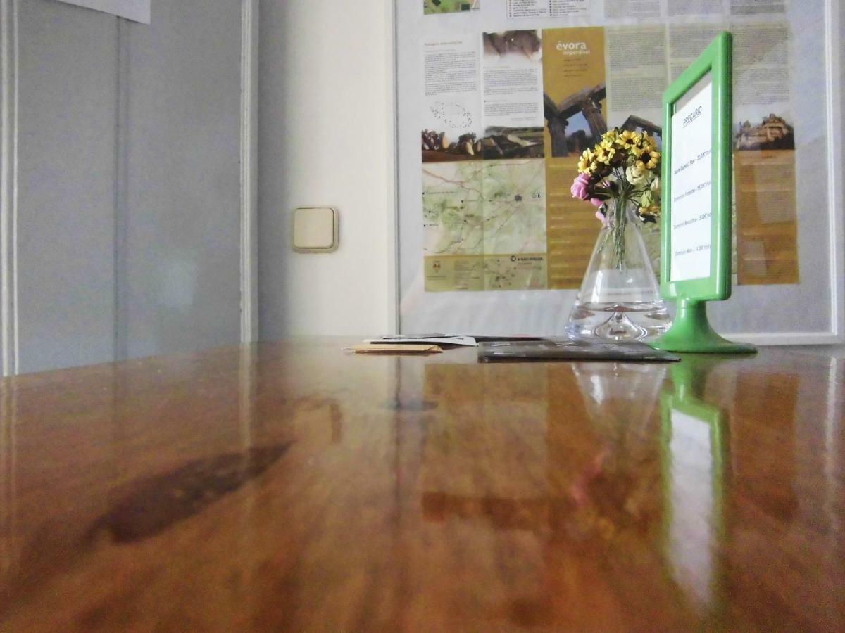 Hostel Raymundo Évora Extérieur photo